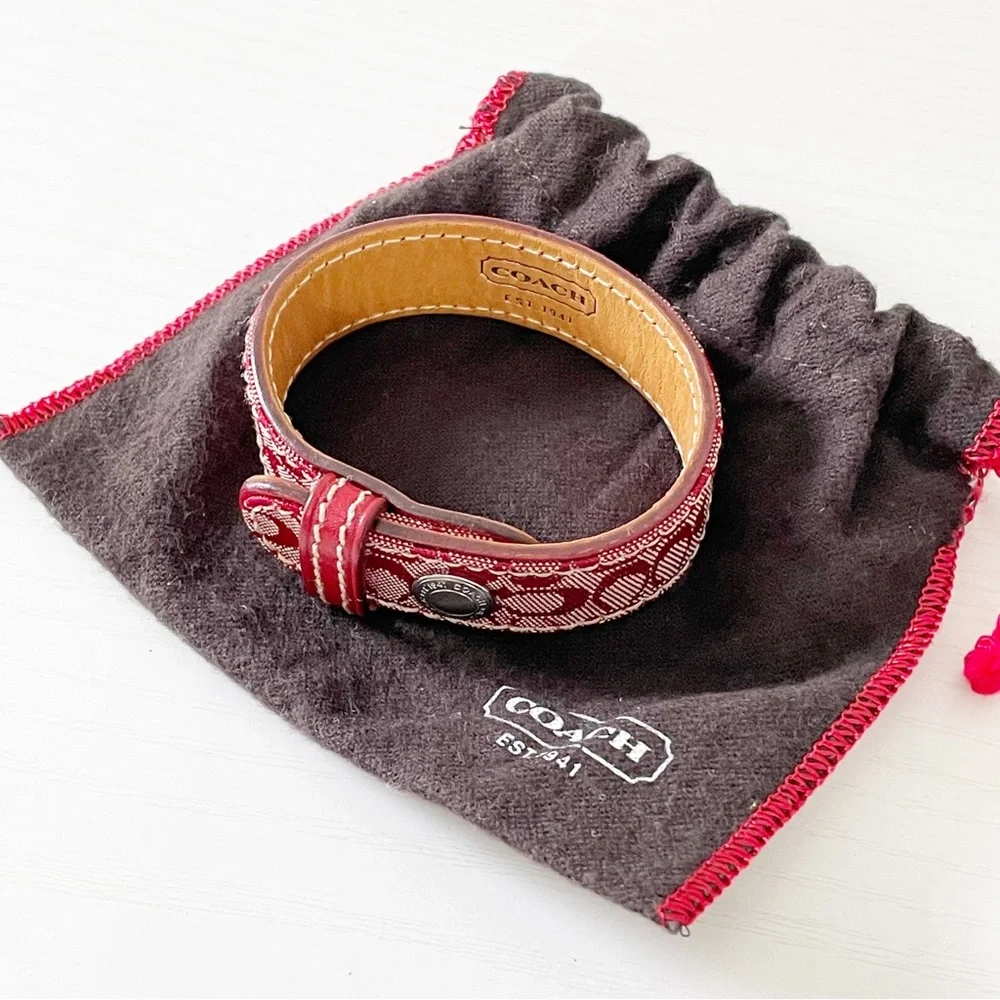 Coach red monogram fabric and leather snap button bracelet - Picture 2 of 10